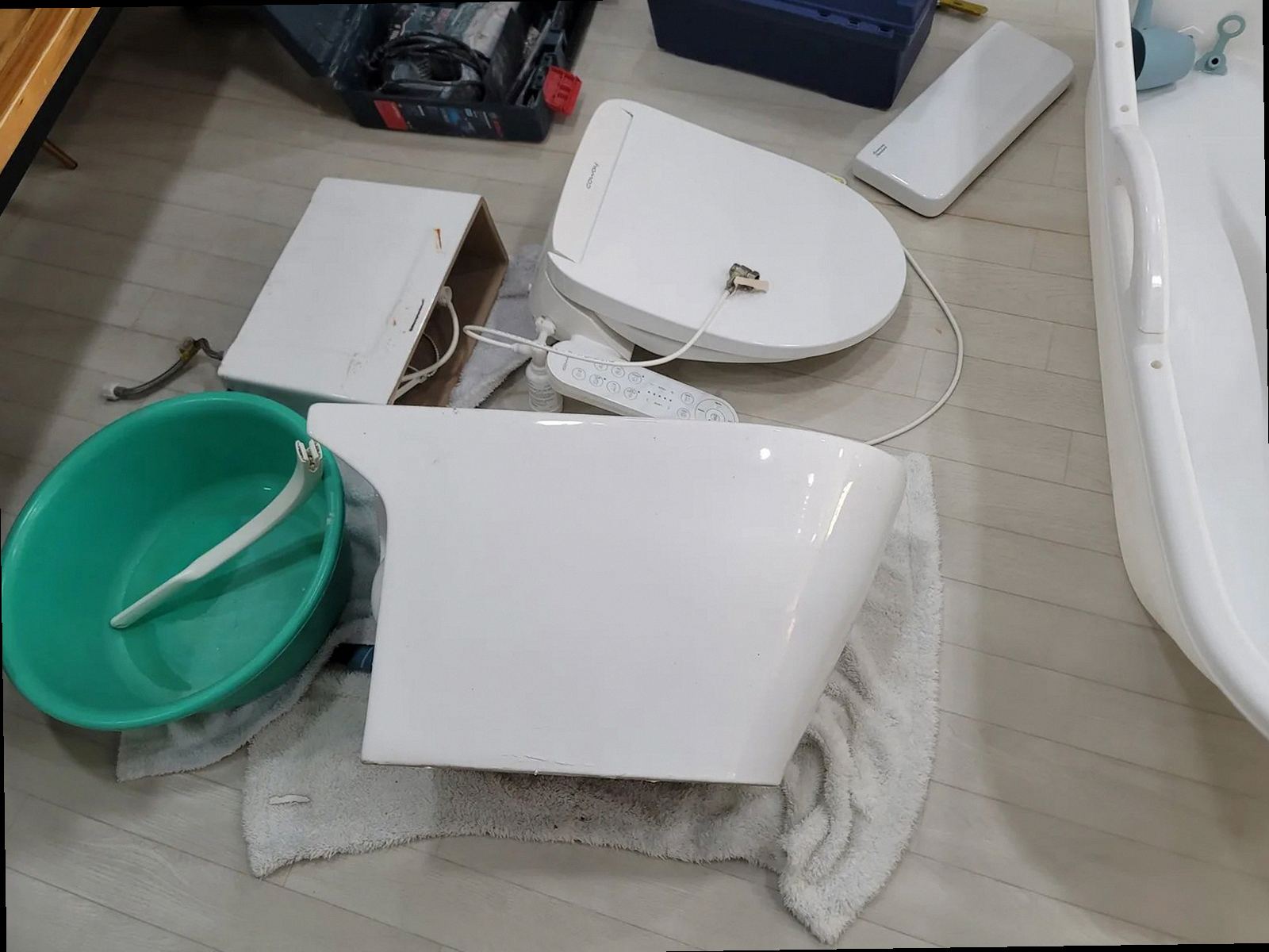 부산진구 누수탐지 양정2동 누수탐지 욕실천장물맺힘 의외로 큰 문제의 첫 신호