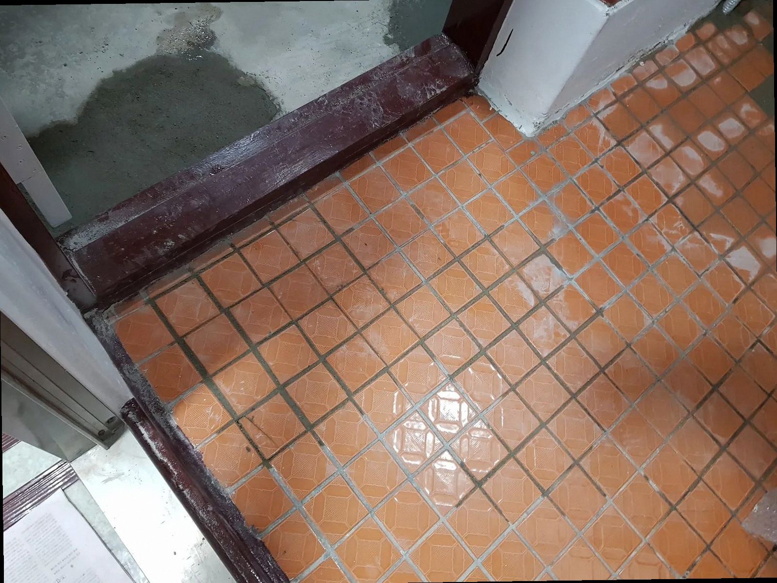 부산진구 누수탐지 아랫집과 윗집이 함께 확인해야 층간누수 절차가 정리됩니다. 관련 현장 사진